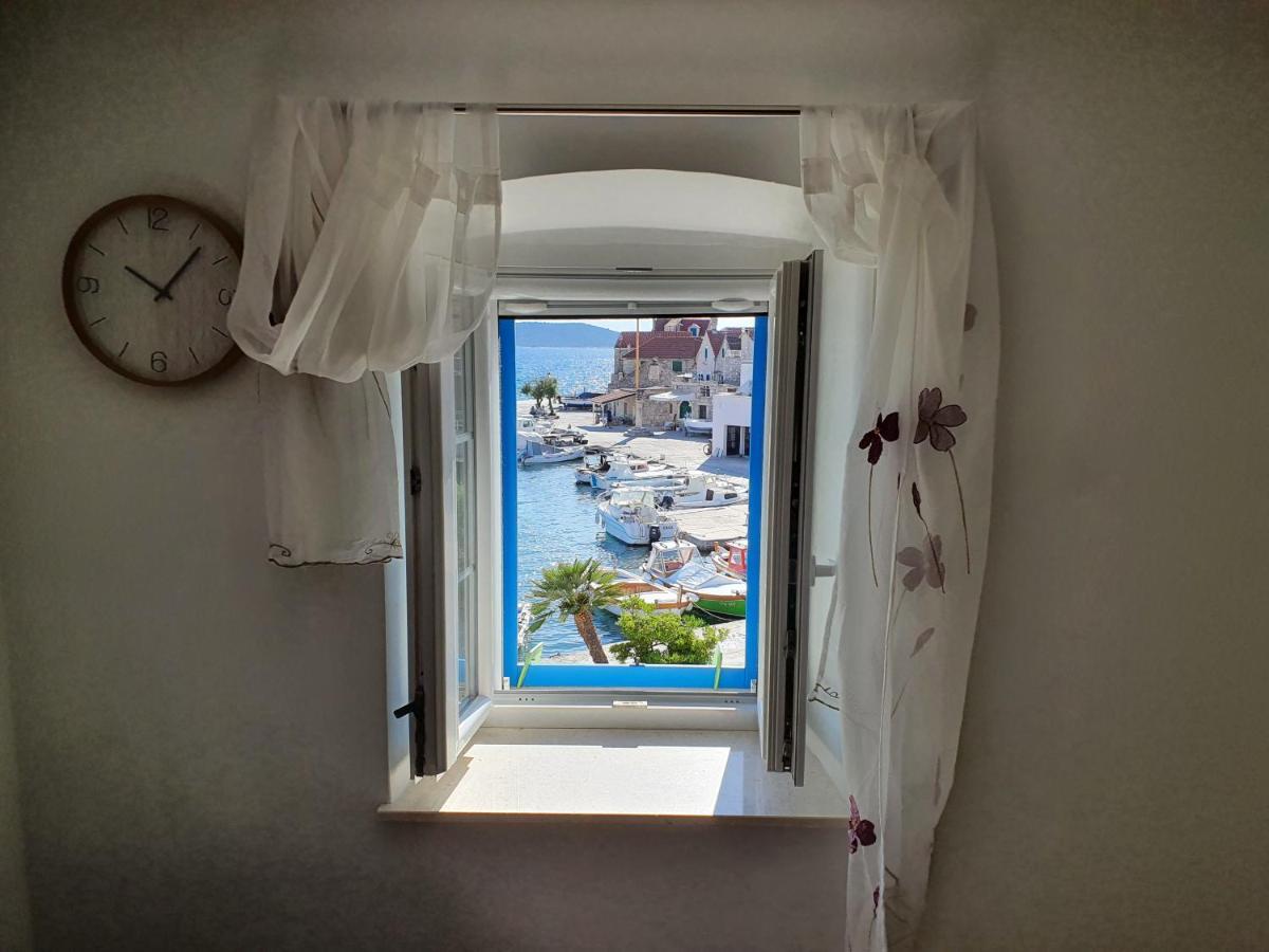 Apartaments Ukic 普维克瑟普瑞内 外观 照片
