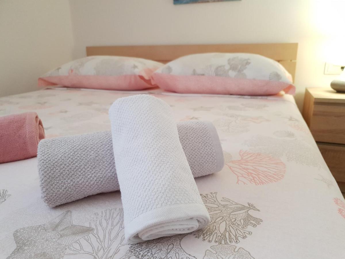Apartaments Ukic 普维克瑟普瑞内 外观 照片